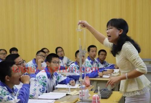 在长沙教书的教练工资高吗（在长沙教书的教练工资高吗现在）