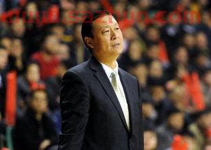 新疆男篮主教练